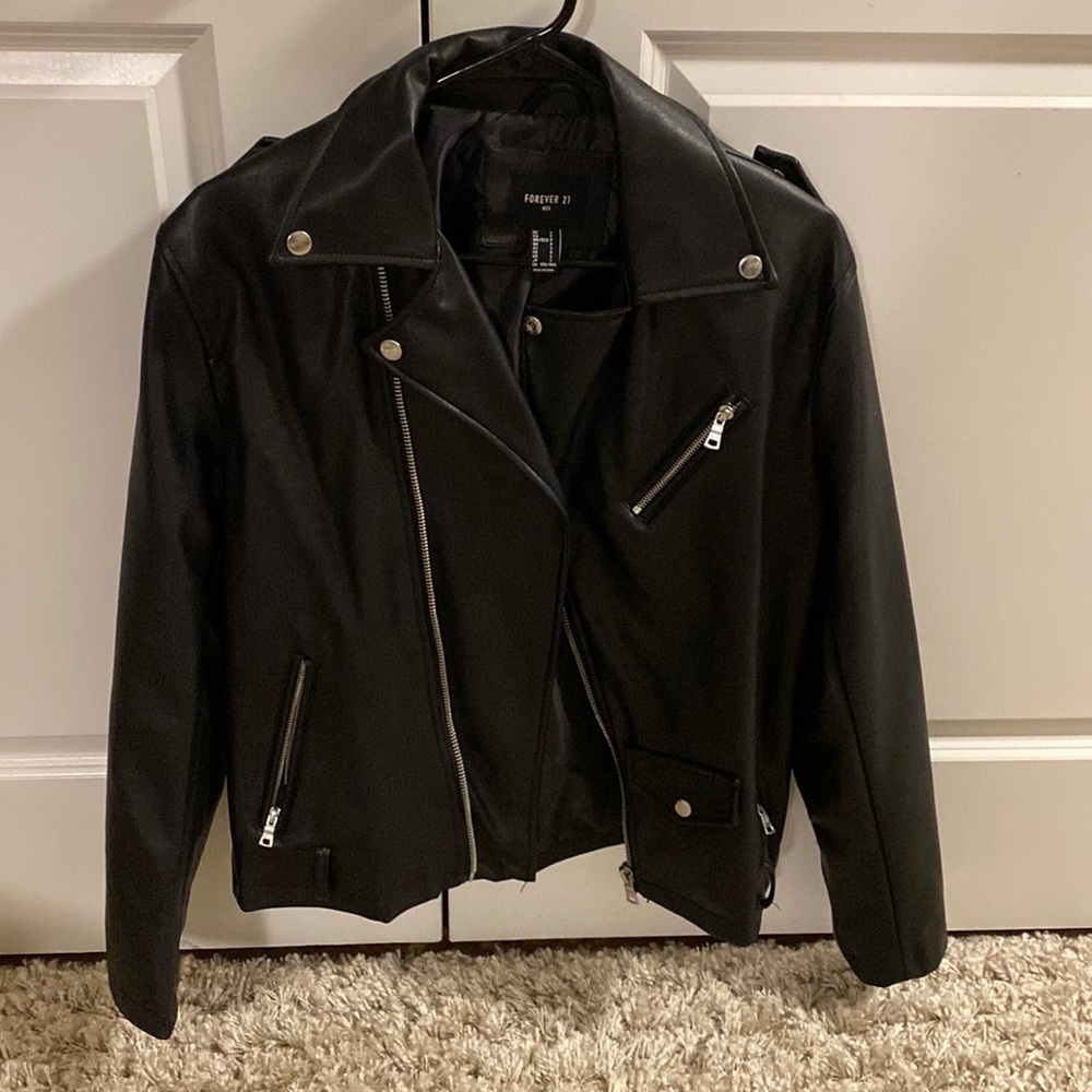 Black men’s biker jacket
